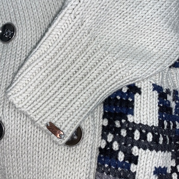 Gorgeous Dex Cardigan Sweater - Picture 4 of 4